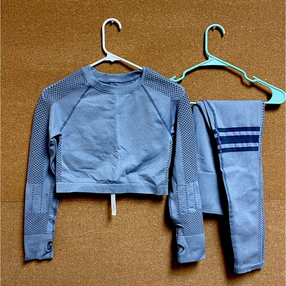 *NEW* Legging set TOP & BOTTOM - Picture 1 of 2